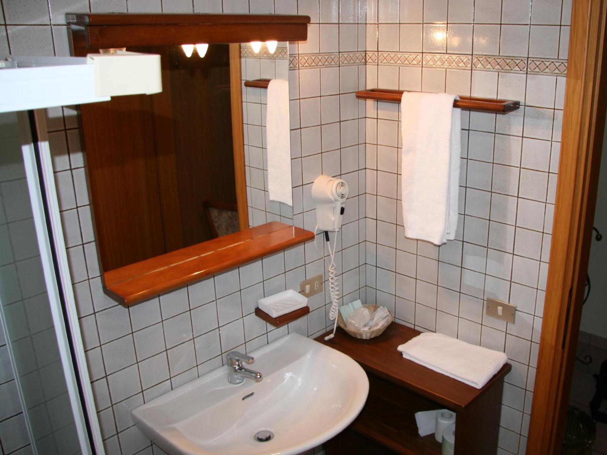 Gelindo Dei Magredi Hotel Vivaro Phòng bức ảnh